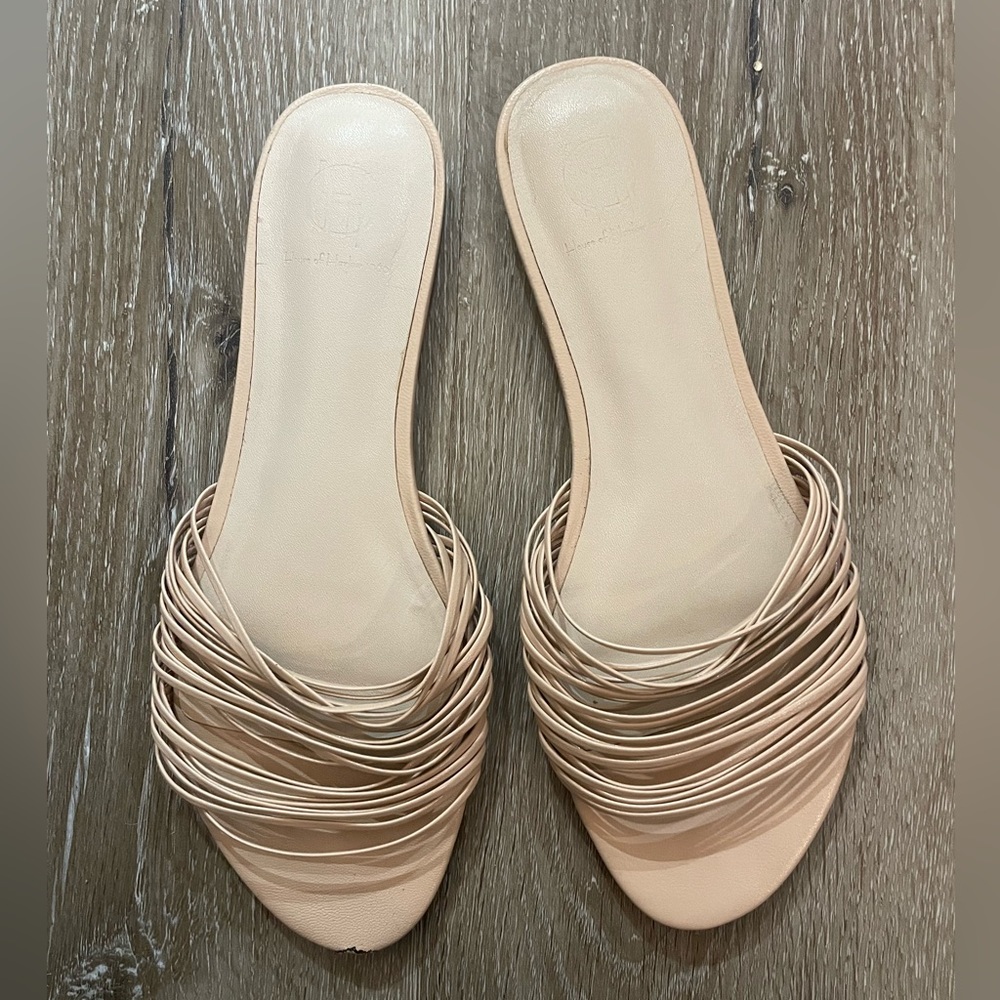House of Harlow 1960 Cream Sandals